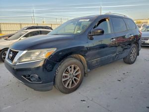 Nissan Pathfinder S 3.5L 6 2014