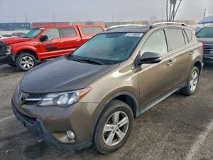 Toyota Rav4 XLE 2.5L 4 2014
