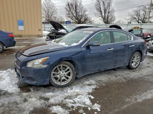 Nissan Maxima S 3.5L 6 2011
