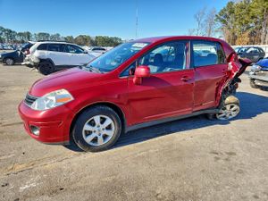 Nissan Versa S 1.8L 4 2010