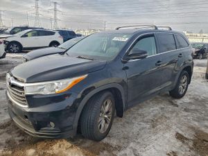 Toyota Highlander LE 3.5L 6 2014