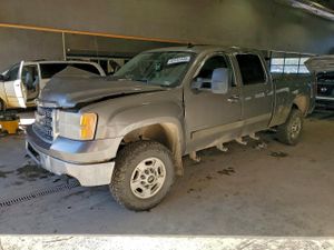 GMC Sierra K2500 SLE 6.6L 8 2013