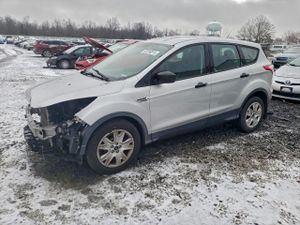 Ford Escape S 2.5L 4 2015