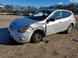 Nissan Rogue S 2.5L 4 2015