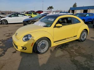 Volkswagen Beetle 1.8L 4 2014