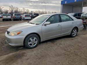 Toyota Camry LE 2.4L 4 2002