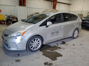 Toyota Prius 1.8L 4 2013