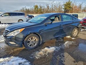 Hyundai Sonata GLS 2.4L 4 2013