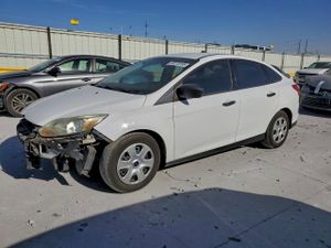 Ford Focus S 2.0L 4 2012