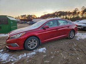 Hyundai Sonata SE 2.4L 4 2015