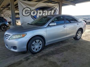 Toyota Camry BASE 2.5L 4 2011