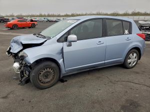 Nissan Versa S 1.8L 4 2011