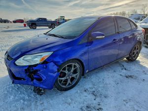 Ford Focus SE 2.0L 4 2013
