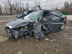 Chevrolet Cruze LS 1.8L 4 2013