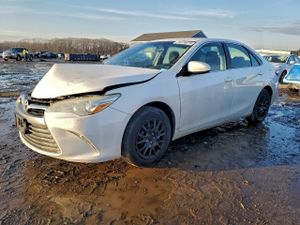 Toyota Camry LE 2.5L 4 2015