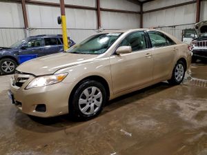 Toyota Camry BASE 2.5L 4 2010