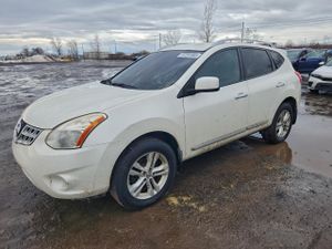 Nissan Rogue S 2.5L 4 2013