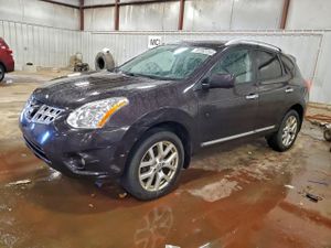 Nissan Rogue S 2.5L 4 2013