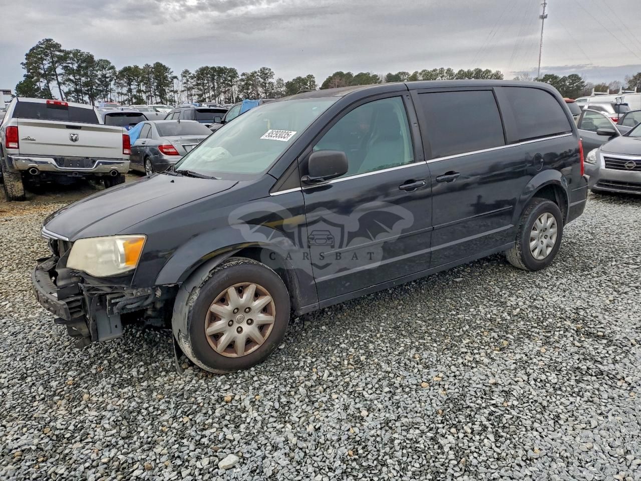 Chrysler Town & Country LX 3.3L 6 2010