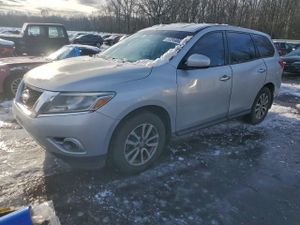 Nissan Pathfinder S 3.5L 6 2014