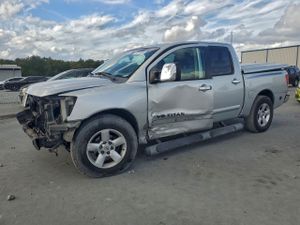 Nissan Titan XE 5.6L 8 2005