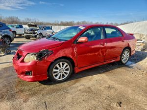 Toyota Corolla BASE 1.8L 4 2010