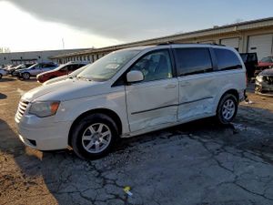 Chrysler Town & Country TOURING 3.8L 6 2010