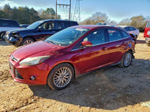 Ford Focus TITANIUM 2.0L 4 2013