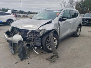Nissan Rogue S 2.5L 4 2014