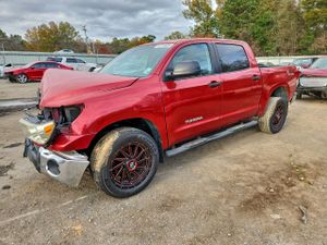 Toyota Tundra CREWMAX SR5 4.6L 8 2013