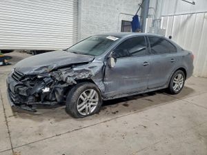 Volkswagen Jetta TDI 2 L 4 2015