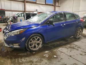 Ford Focus SE 2.0L 4 2015