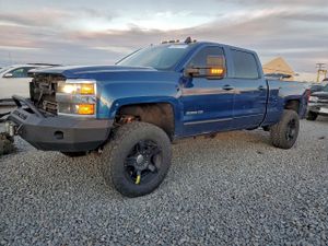 Chevrolet Silverado 1500 K2500 HEAVY DUTY LT 6.6L 8 2015