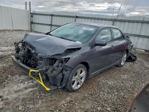 Toyota Corolla BASE 1.8L 4 2013