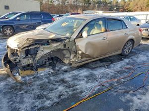 Toyota Avalon BASE 3.5L 6 2011