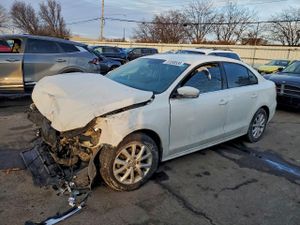 Volkswagen Jetta SE 1.8L 4 2014