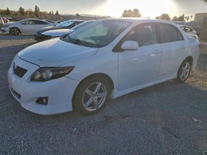 Toyota Corolla BASE 1.8L 4 2010