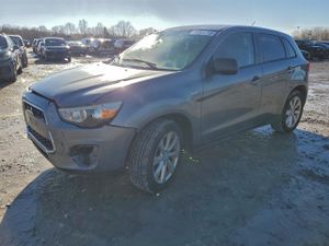 Mitsubishi Outlander ES 2.0L 4 2015