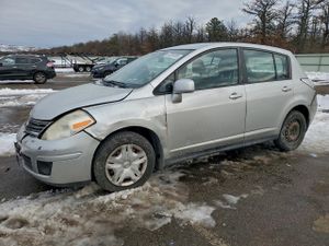 Nissan Versa S 1.8L 4 2011