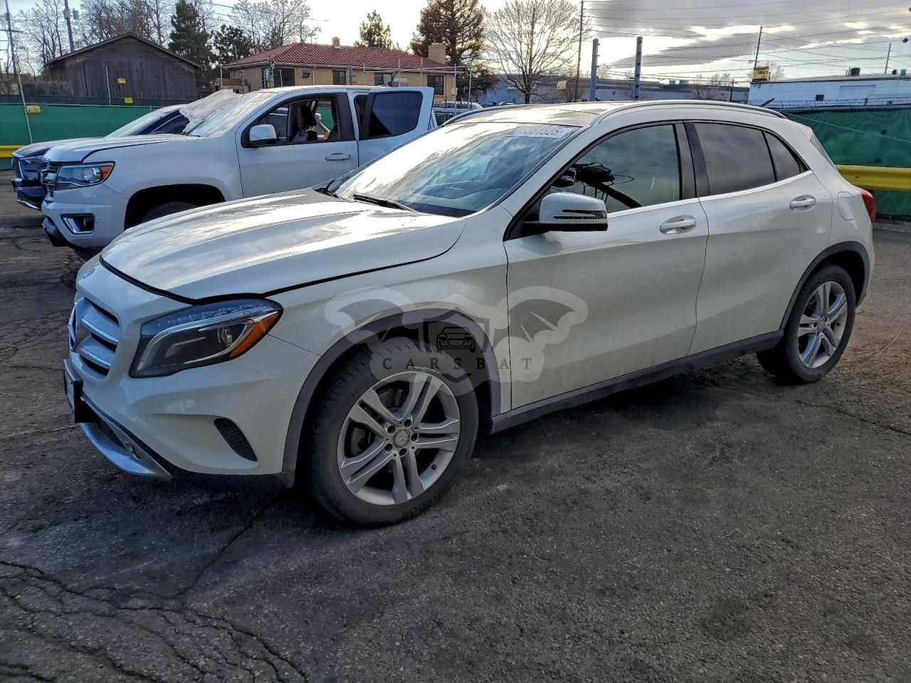 Mercedes-Benz GLA 250 4MATIC 2.0L 4 2015