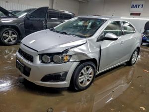 Chevrolet Aveo (Sonic) LT 1.8L 4 2014