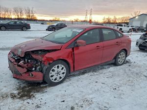 Ford Focus SE 2.0L 4 2012