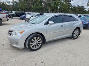 Toyota Venza LE 2.7L 4 2013