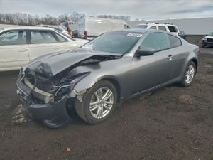 Infiniti G37 3.7L 6 2010