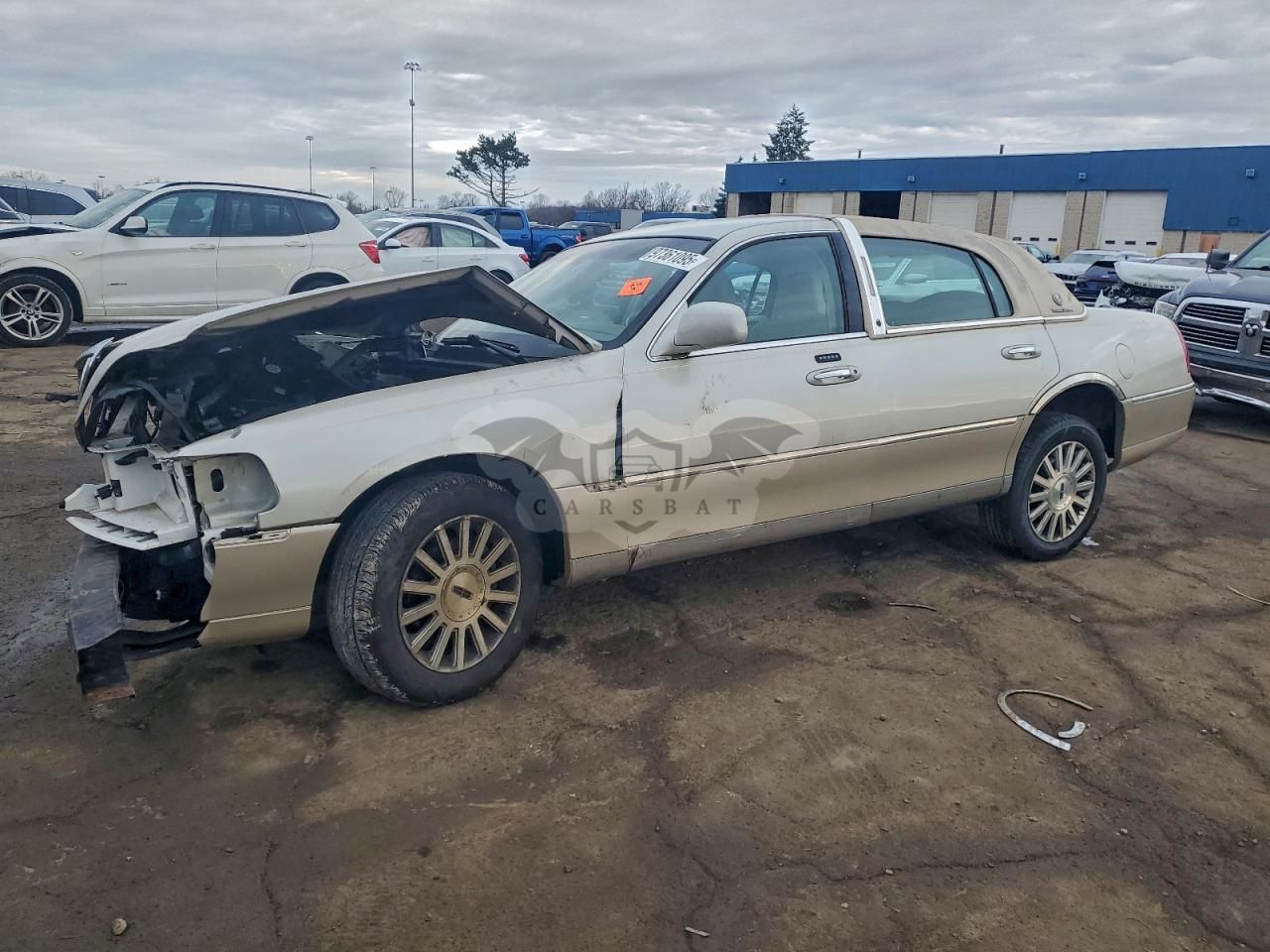 Lincoln Town Car EXECUTIVE 4.6L 8 2004