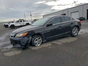 Acura ILX 20 2.0L 4 2013