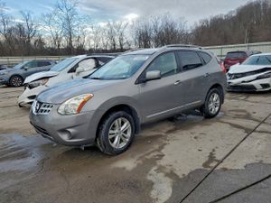 Nissan Rogue S 2.5L 4 2012