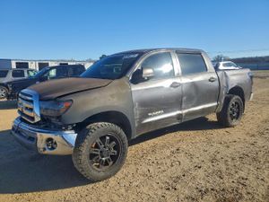 Toyota Tundra CREWMAX SR5 5.7L 8 2013