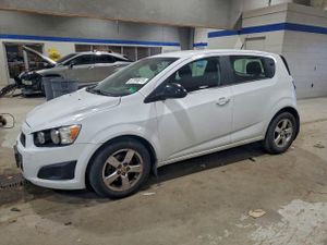 Chevrolet Aveo (Sonic) LT 1.4L 4 2013