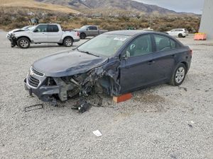Chevrolet Cruze LS 1.8L 4 2015
